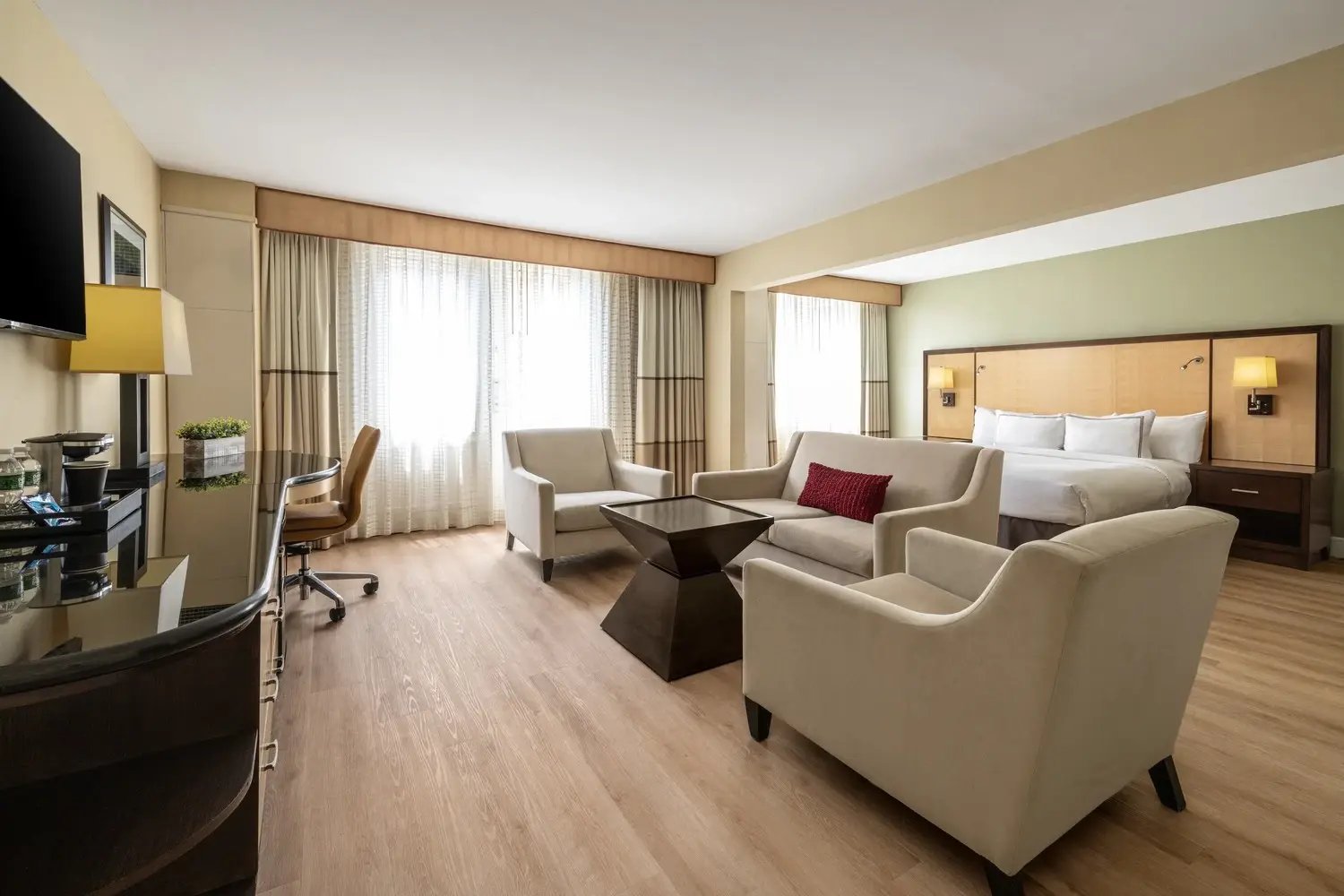 King JR Suite Accommodations
