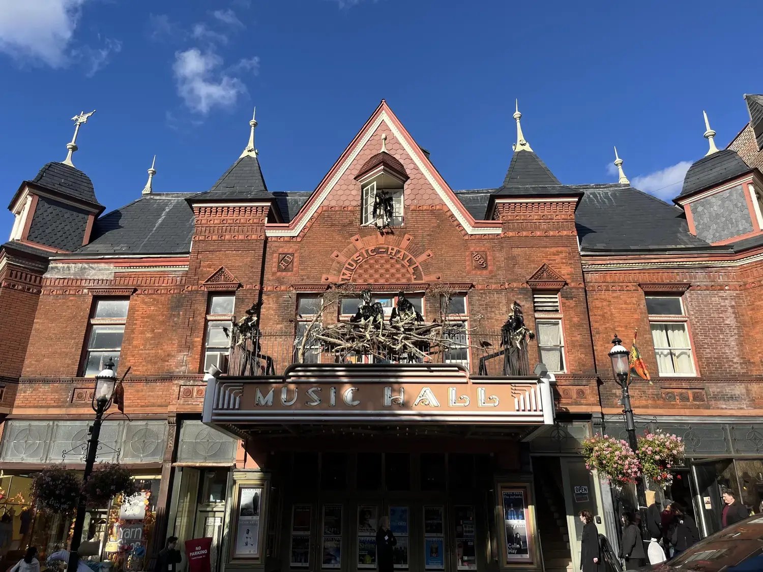 Tarrytown Music Hall - Jaclyn Vernace / Shutterstock